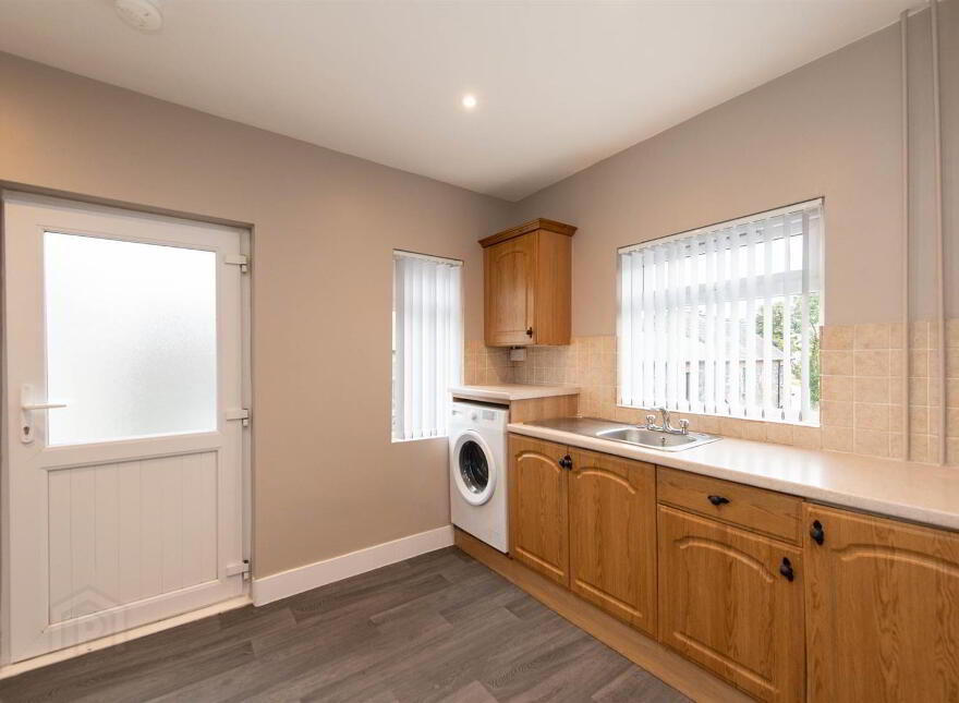 28 Oughley Road, Saintfield, Ballynahinch, BT24 7DA