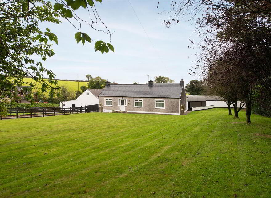 28 Oughley Road, Saintfield, Ballynahinch, BT24 7DA