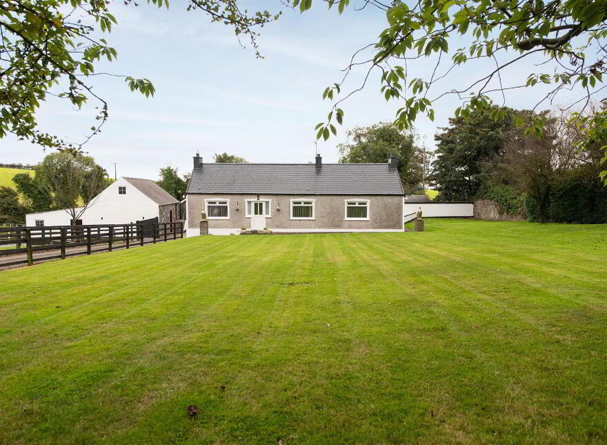 28 Oughley Road, Saintfield, Ballynahinch, BT24 7DA