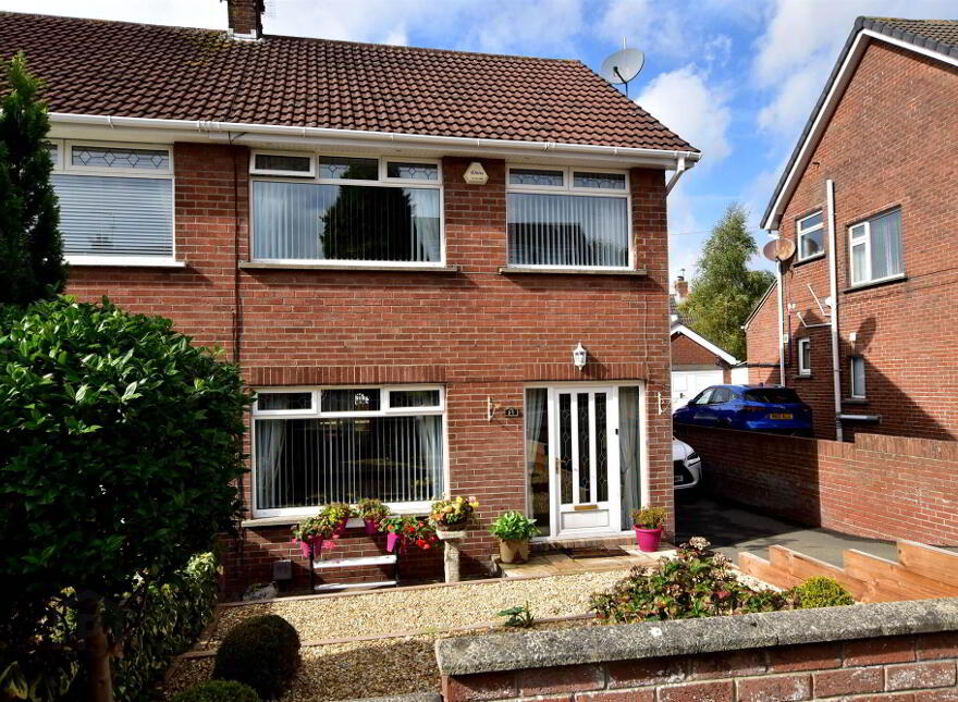 20 Strangford Heights, Newtownards, BT23 8ND