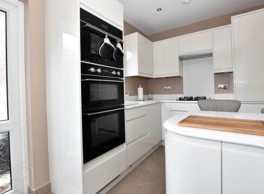 20 Strangford Heights, Newtownards, BT23 8ND