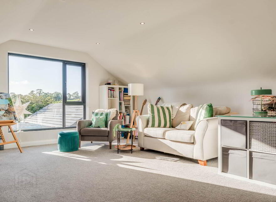 34 Old Carrick Road, Newtownabbey, BT37 0UE