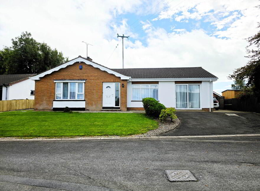 4 Drumlin Court, Enniskillen, BT74 5LF