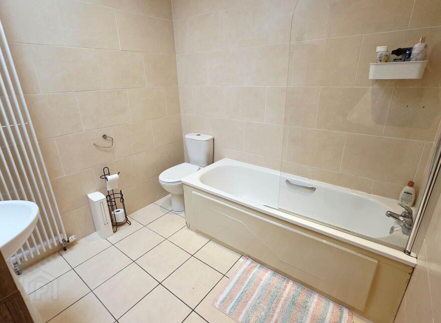 4 Drumlin Court, Enniskillen, BT74 5LF