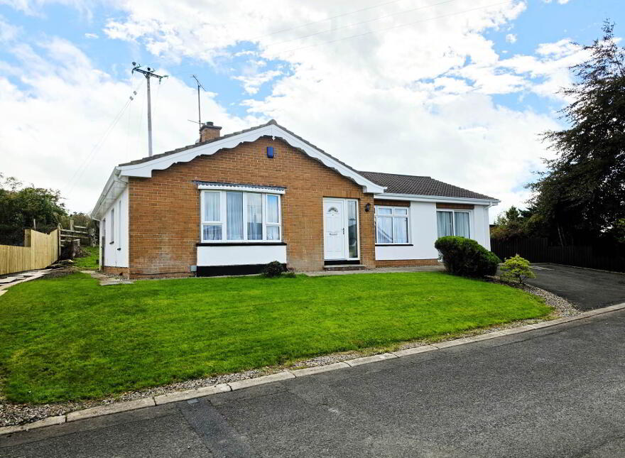 4 Drumlin Court, Enniskillen, BT74 5LF
