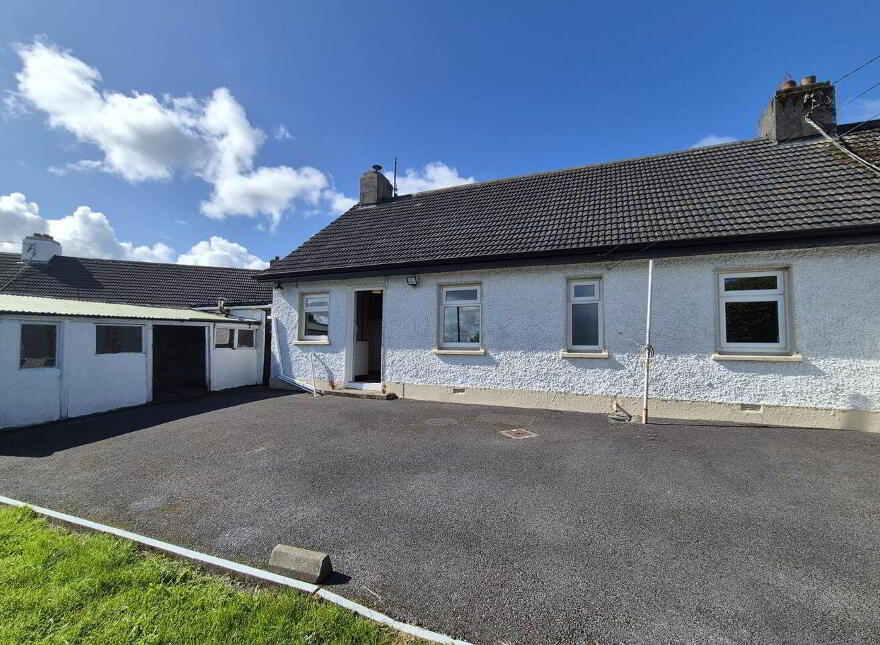9 Saint Josephs Park, Tuam, H54RR82