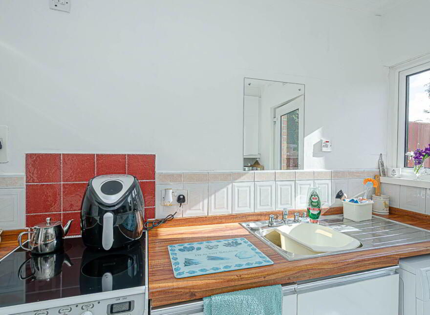 6 Ardgowan Drive, Woodstock, Belfast, BT6 9BY