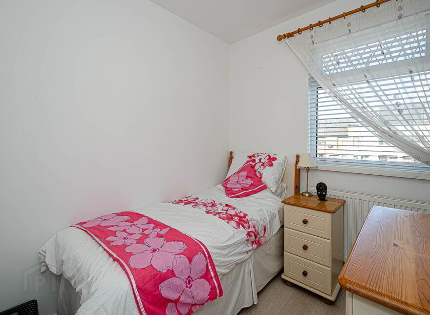 6 Ardgowan Drive, Woodstock, Belfast, BT6 9BY