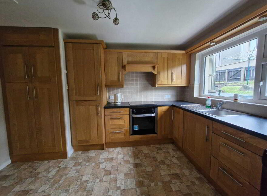 8 Toragh Park, Newry, BT34 2QS