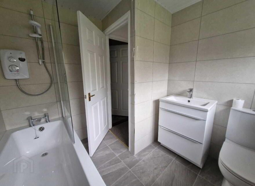 8 Toragh Park, Newry, BT34 2QS
