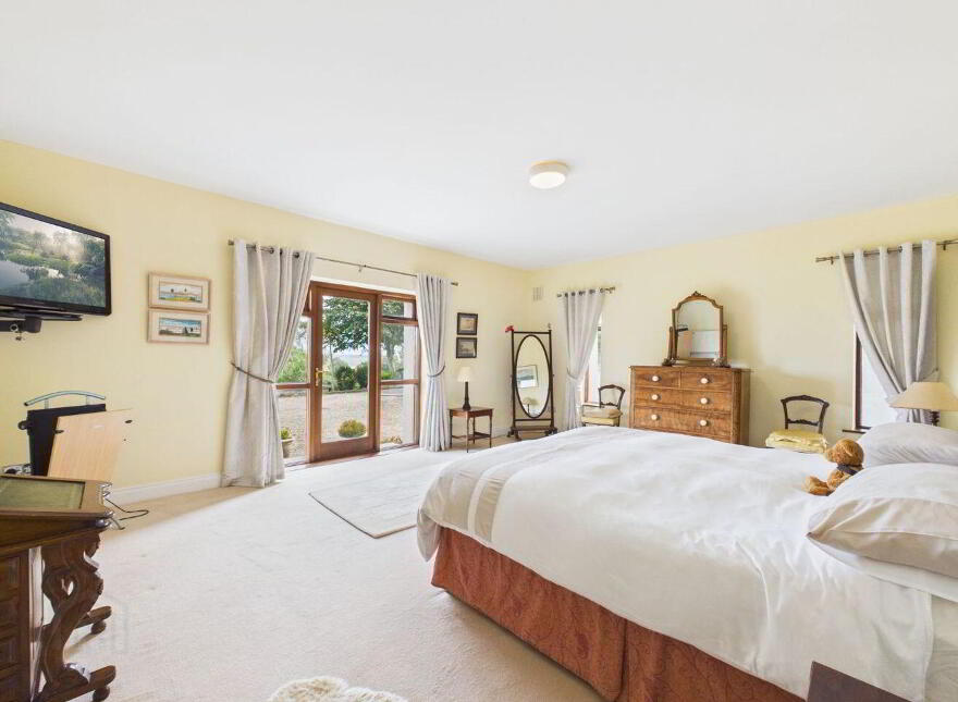 Parkswood, Passage East, X91V2F5