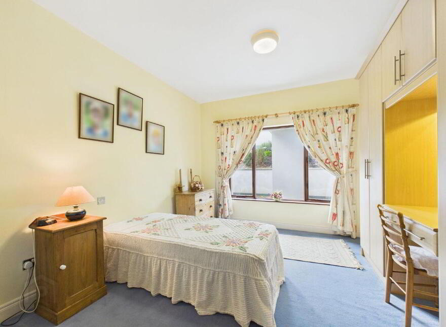 Parkswood, Passage East, X91V2F5