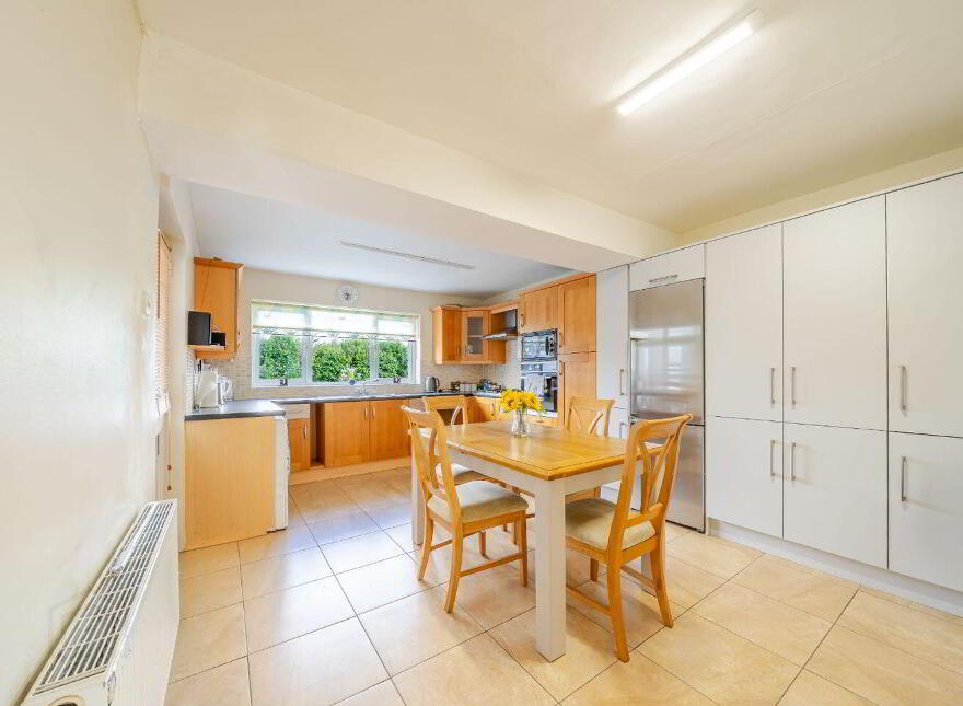15 Saint Patricks Avenue, Castlebar, F23K651