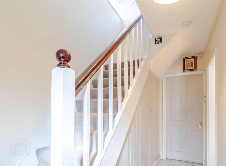 15 Saint Patricks Avenue, Castlebar, F23K651
