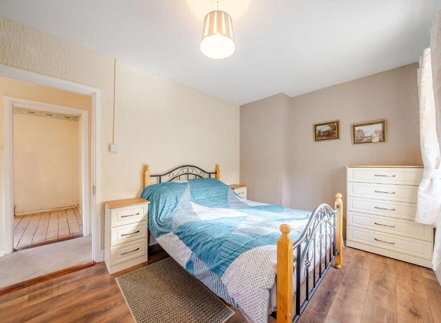 15 Saint Patricks Avenue, Castlebar, F23K651