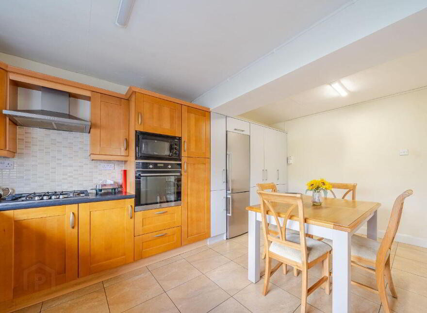 15 Saint Patricks Avenue, Castlebar, F23K651