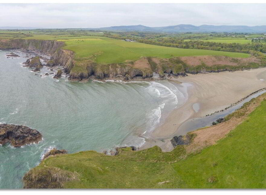 Stradbally Village, Stradbally