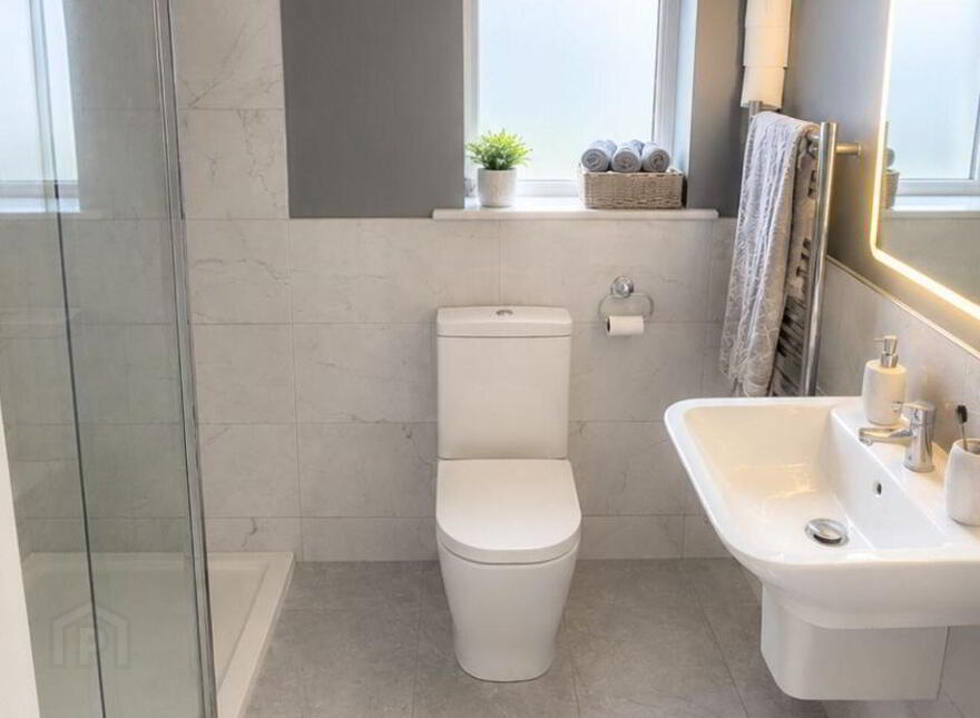 16 The Willows, Janeville, Carrigaline, P43E089