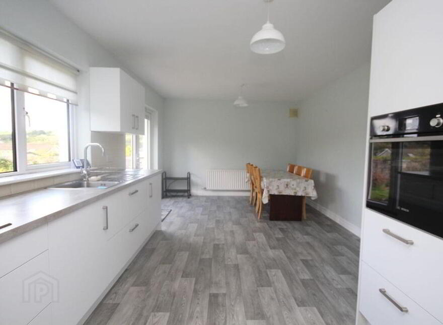 13 Oaklawn, Castle Road, Bandon, P72XC43