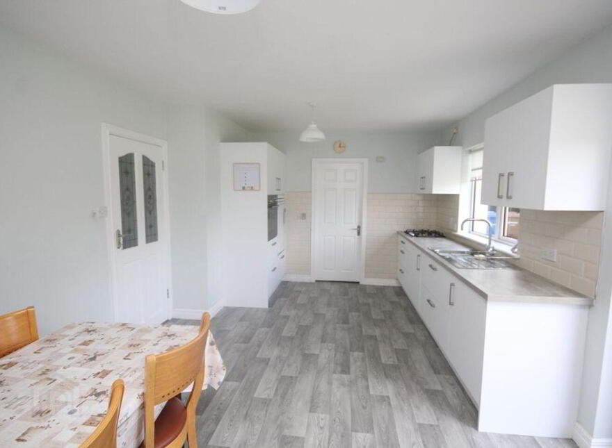 13 Oaklawn, Castle Road, Bandon, P72XC43