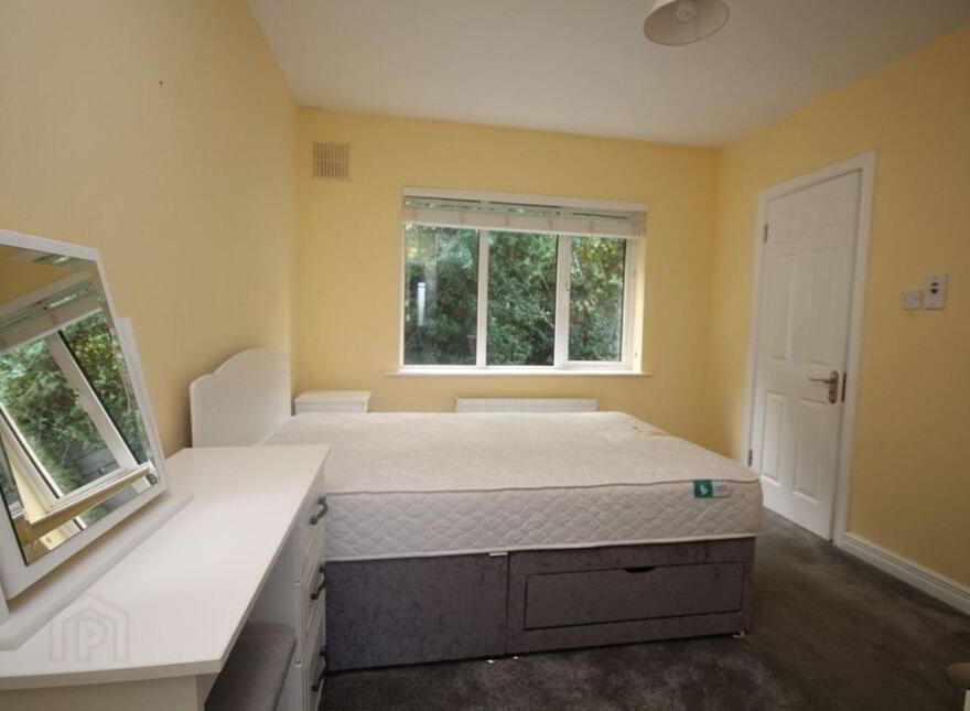 13 Oaklawn, Castle Road, Bandon, P72XC43
