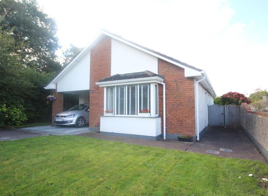 13 Oaklawn, Castle Road, Bandon, P72XC43