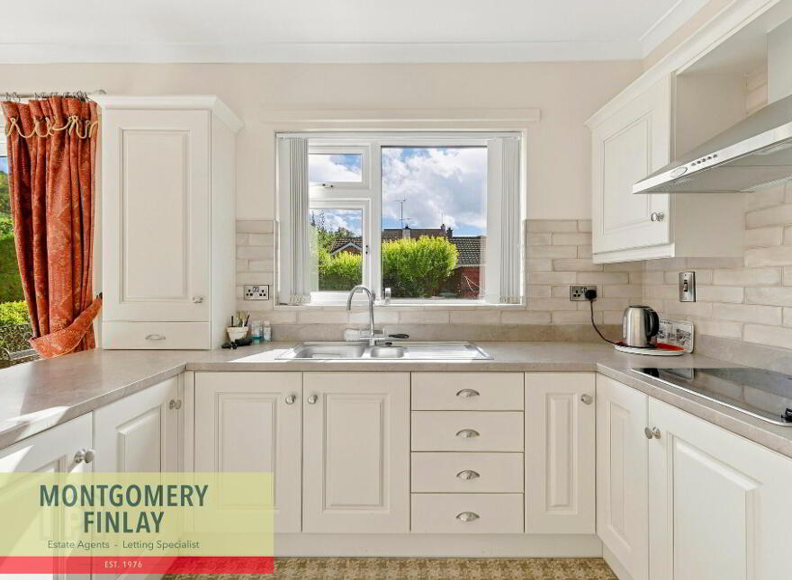10 Benaughlin Park, Enniskillen, BT74 6JT
