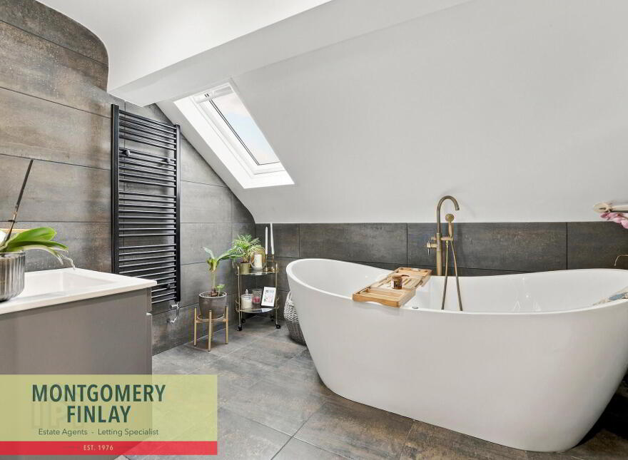 21A Old Henry Street, Enniskillen, BT74 7JX