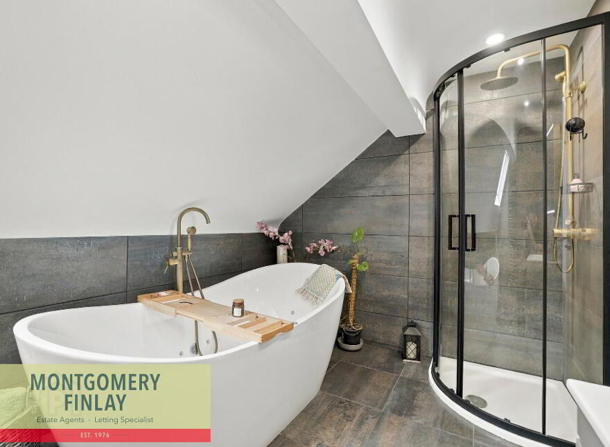 21A Old Henry Street, Enniskillen, BT74 7JX
