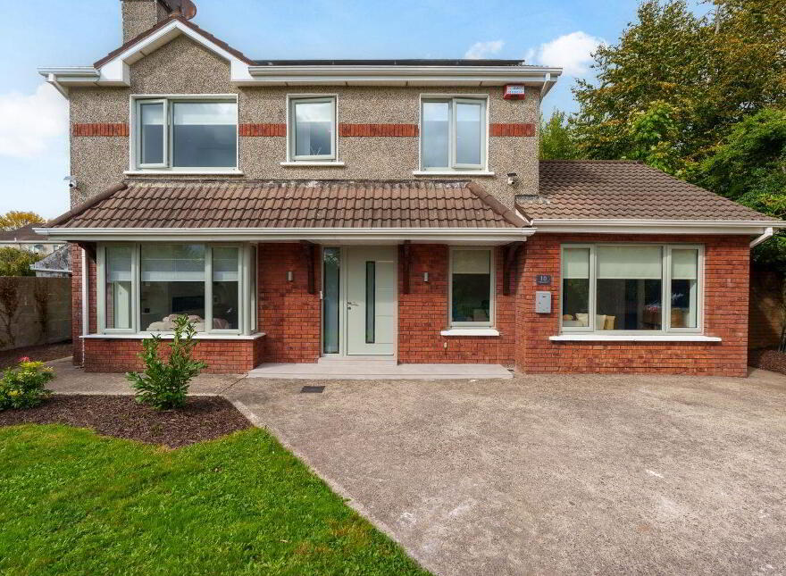 10 The Meadows, Classes Lake, Ballincollig, P31P406
