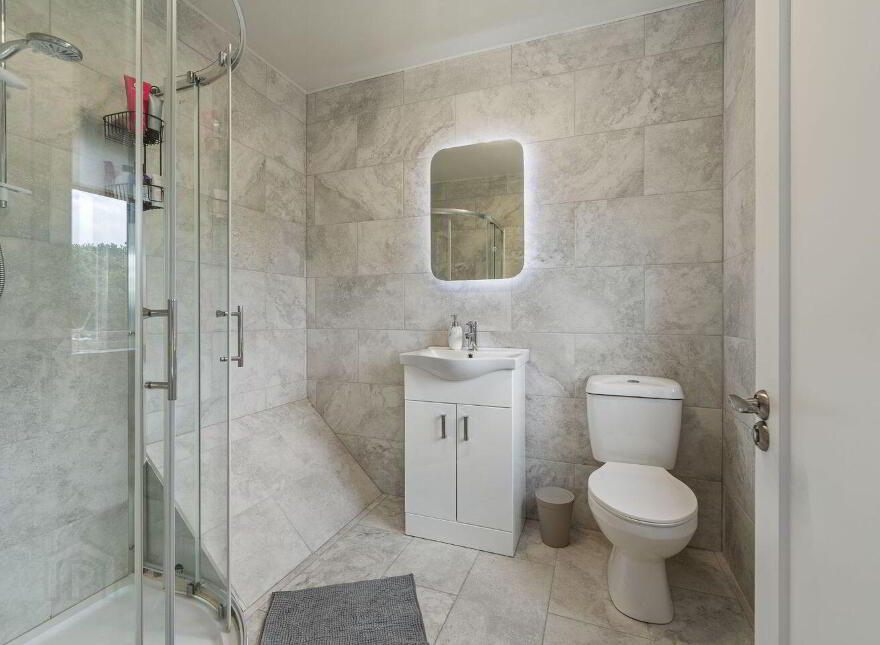 10 The Meadows, Classes Lake, Ballincollig, P31P406