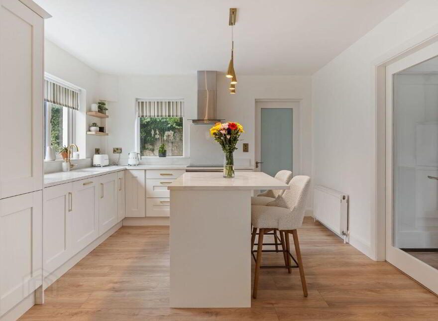 10 The Meadows, Classes Lake, Ballincollig, P31P406