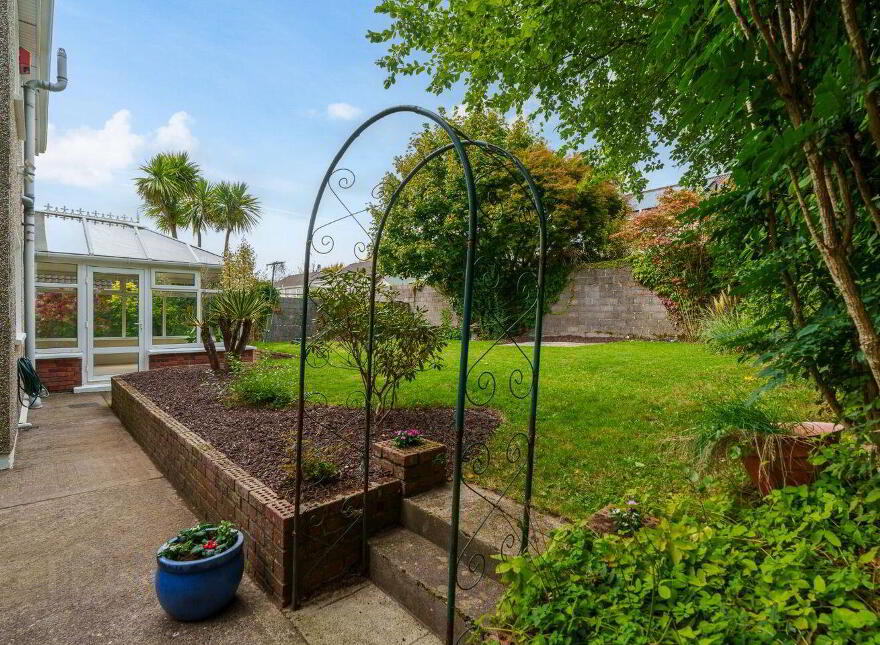 10 The Meadows, Classes Lake, Ballincollig, P31P406