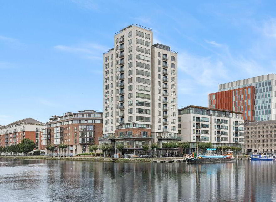 Apt 57 The Millennium Tower, Charlotte Quay Dock, Grand Canal...Grand Canal Dock, D04KW82 photo