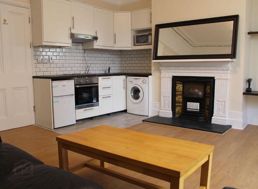 30 North Circular Road, Stoneybatter, Stoneybatter, D07EH77