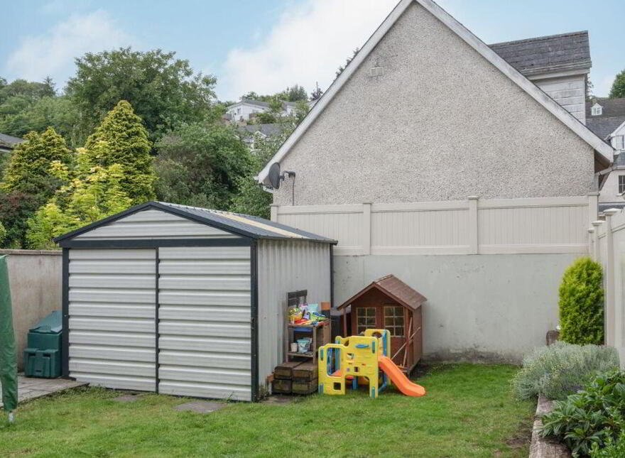 Rosario, 15 Friar Street, Youghal, P36N562