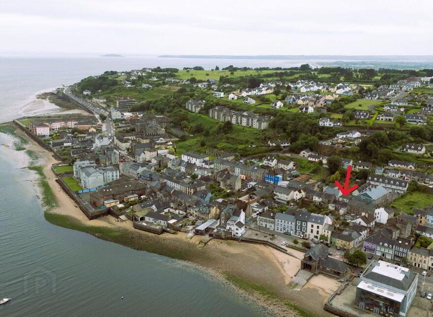 Rosario, 15 Friar Street, Youghal, P36N562