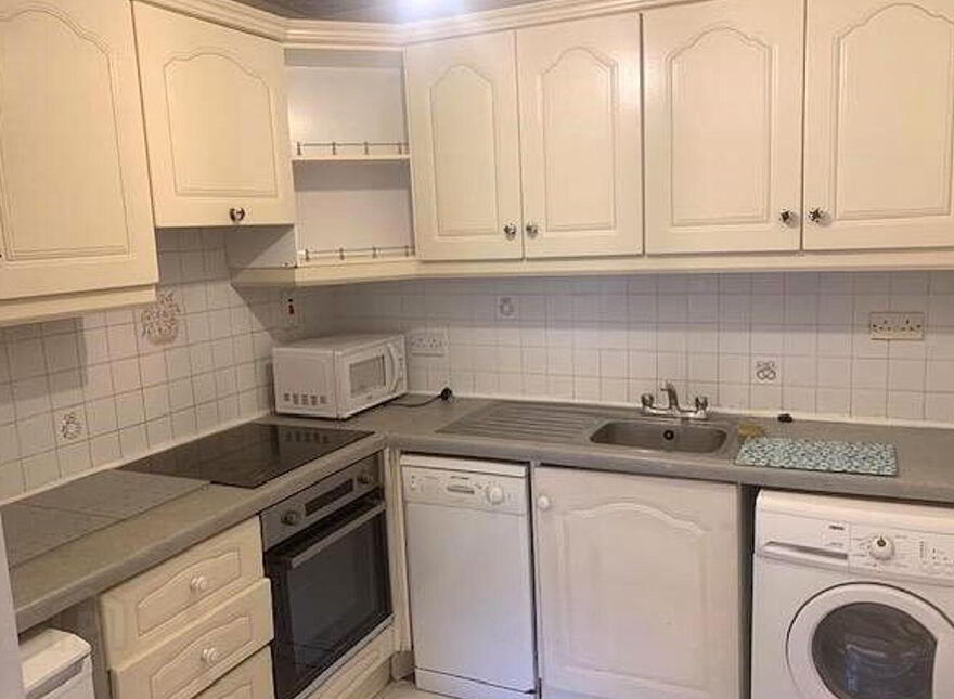 Apartment 3 Lismoyle House Galway City Centre, Galway City Centre, H91YW50