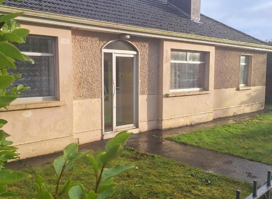 "Llanaire", 10 Saint Mary's Avenue, Lower, Salthill, H91V6TF