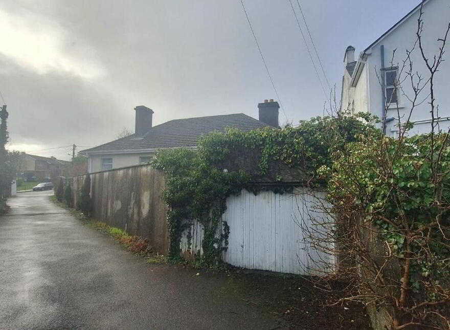 "Llanaire", 10 Saint Mary's Avenue, Lower, Salthill, H91V6TF