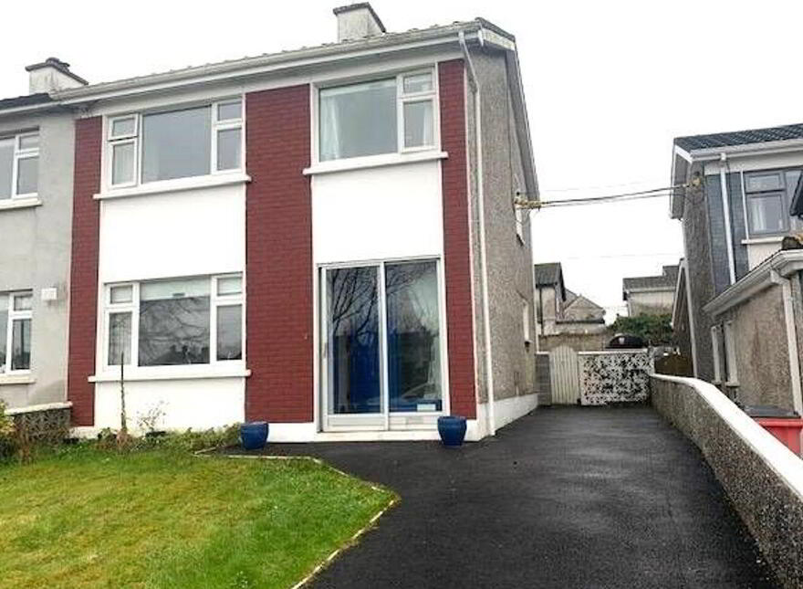12 Beechmount Road, Highfield Park, Shantalla, H91V3HK