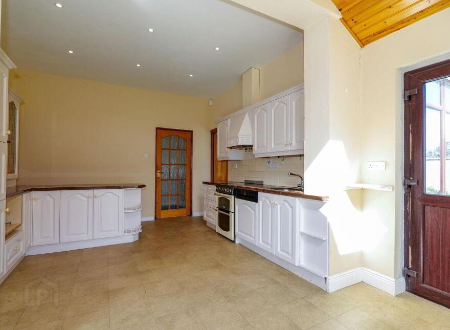 Aileach, Taylors Hill Road, Taylor's Hill, H91C83W