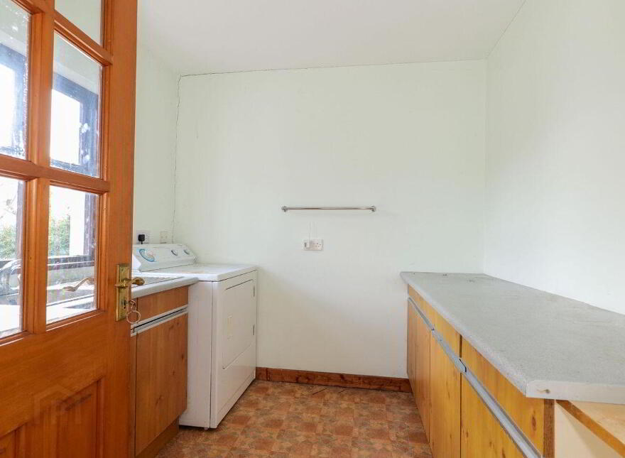 Aileach, Taylors Hill Road, Taylor's Hill, H91C83W