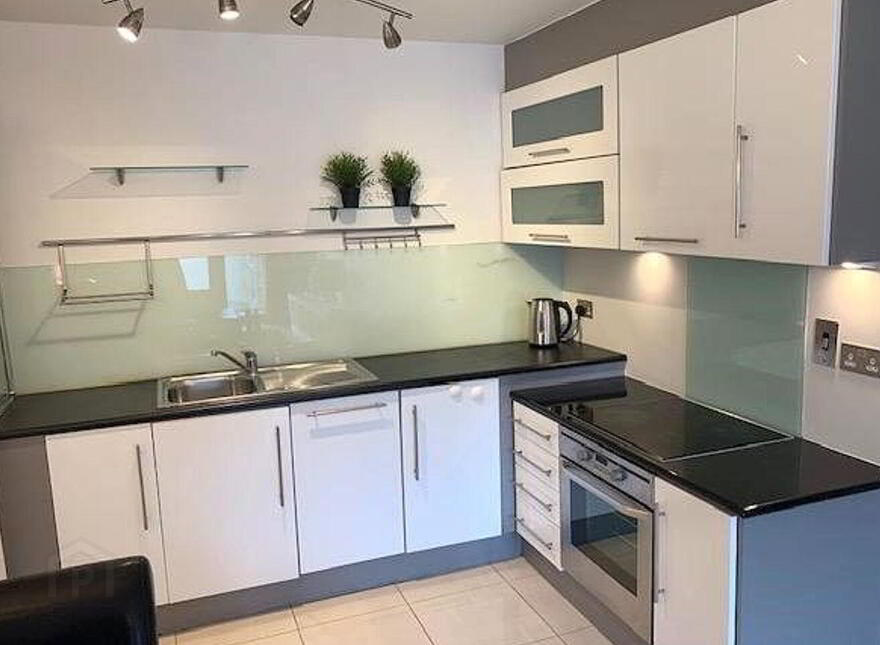 Apartment 97 Cúirt Seoige, Bohermore, H91C586