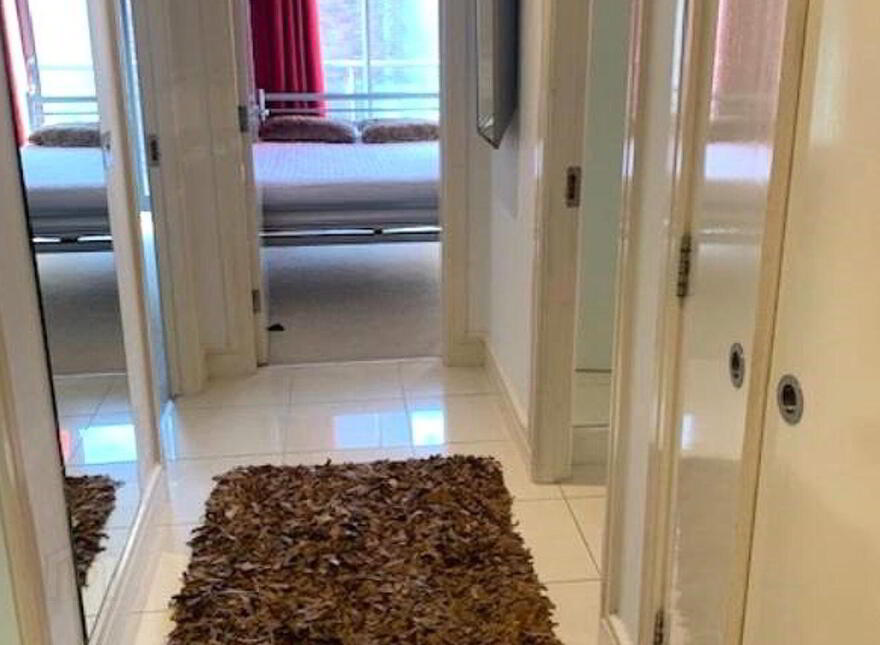 Apartment 97 Cúirt Seoige, Bohermore, H91C586
