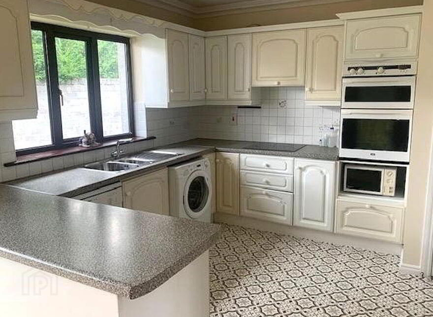 8 Cluain Airne, Clybaun Road, Knocknacarra, H91VE08