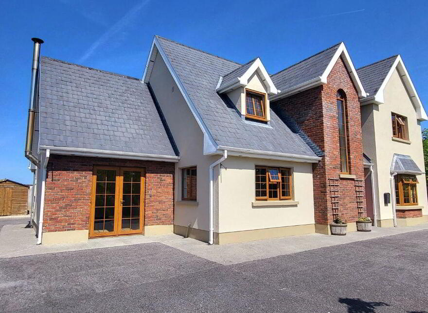 7 The Oaks, Woodlane, Birr, R42KX40