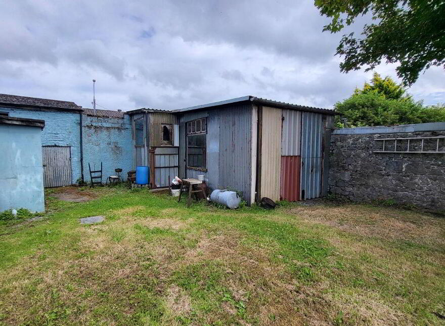 William Street, Birr, R42HF20