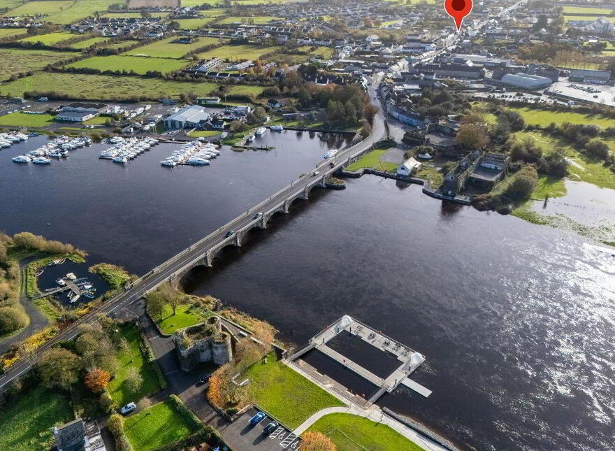 Main Street, Banagher