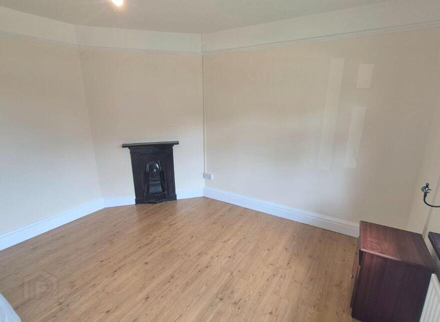 6 Glebe Street, Birr, R42EY66